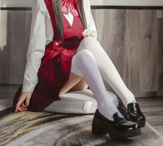 年轻的女教师6