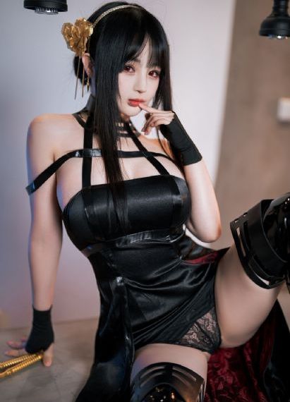 二女同志亚洲人狂欢的剧情介绍